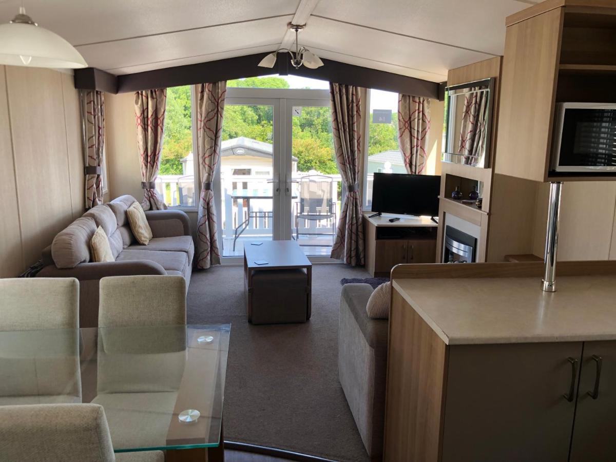 Popular Property In Bembridge Bagian luar foto